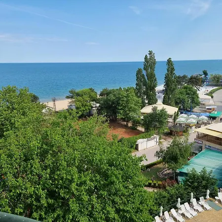 Golden Sands, Palm Private *