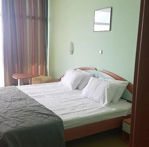 Apart-hotel Golden Sands, Sea View, Front, Private 4*